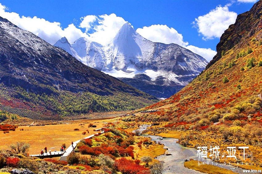 亞丁，秋滿