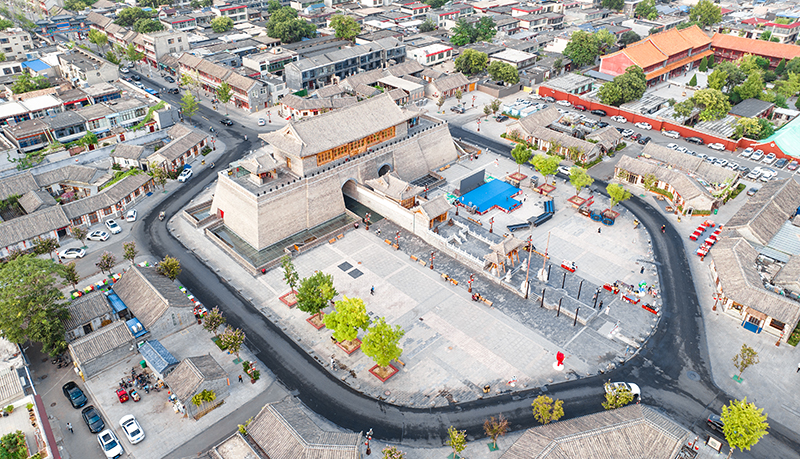 2022年9月8日，石家莊，航拍正定縣正定古城陽和樓與正定歷史文化街。